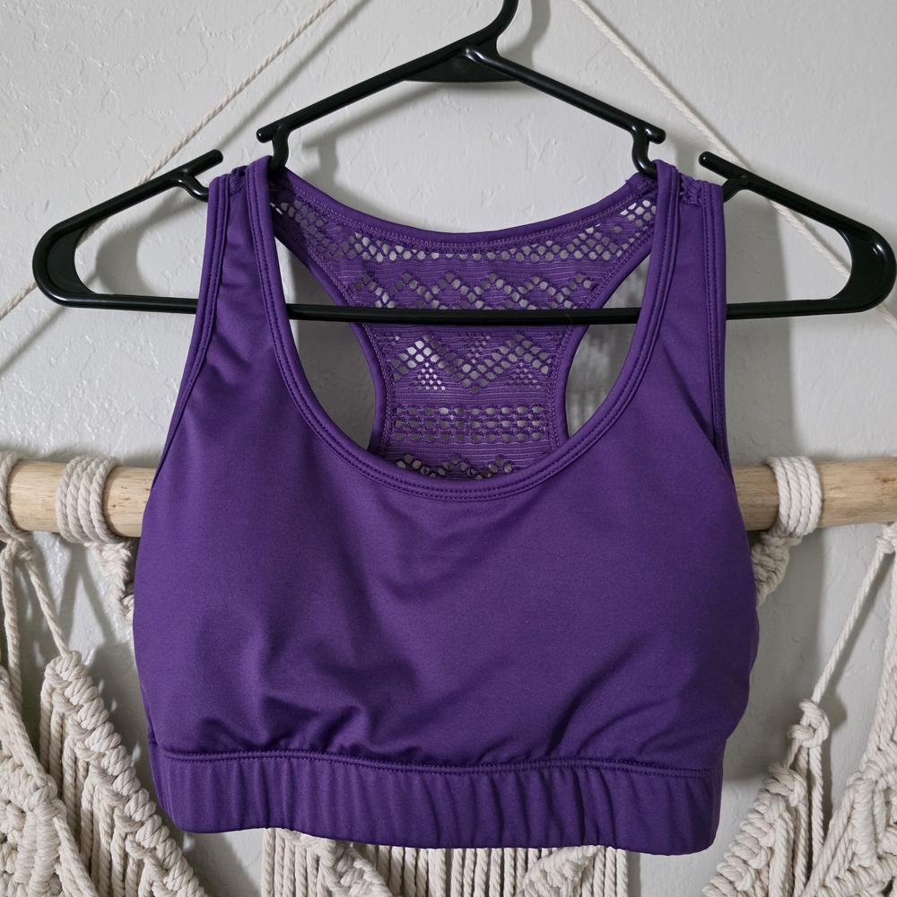 Vibrant Purple Tank Top with Breathable Fabric and Sleek Design